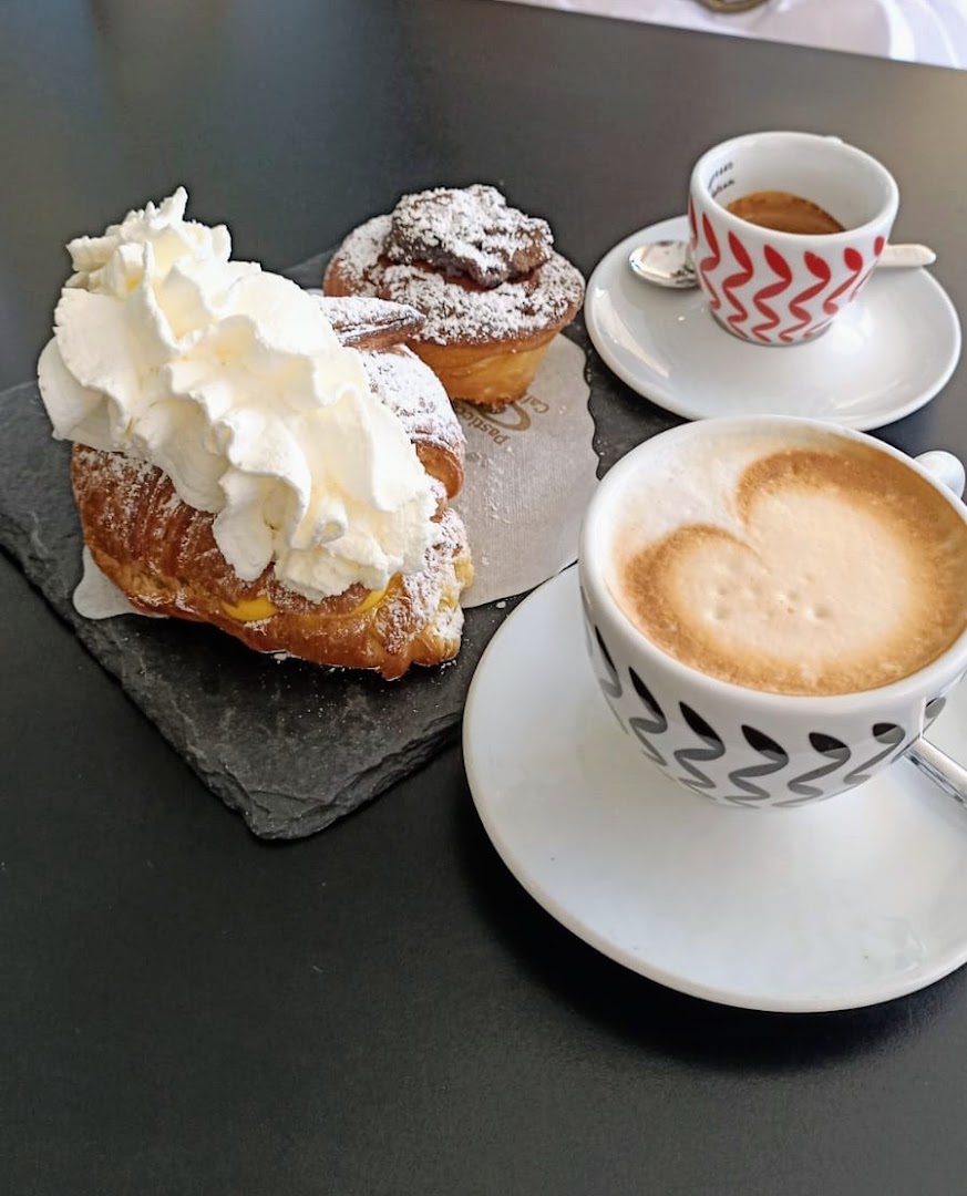 Pasticceria Gelateria "Glacé"