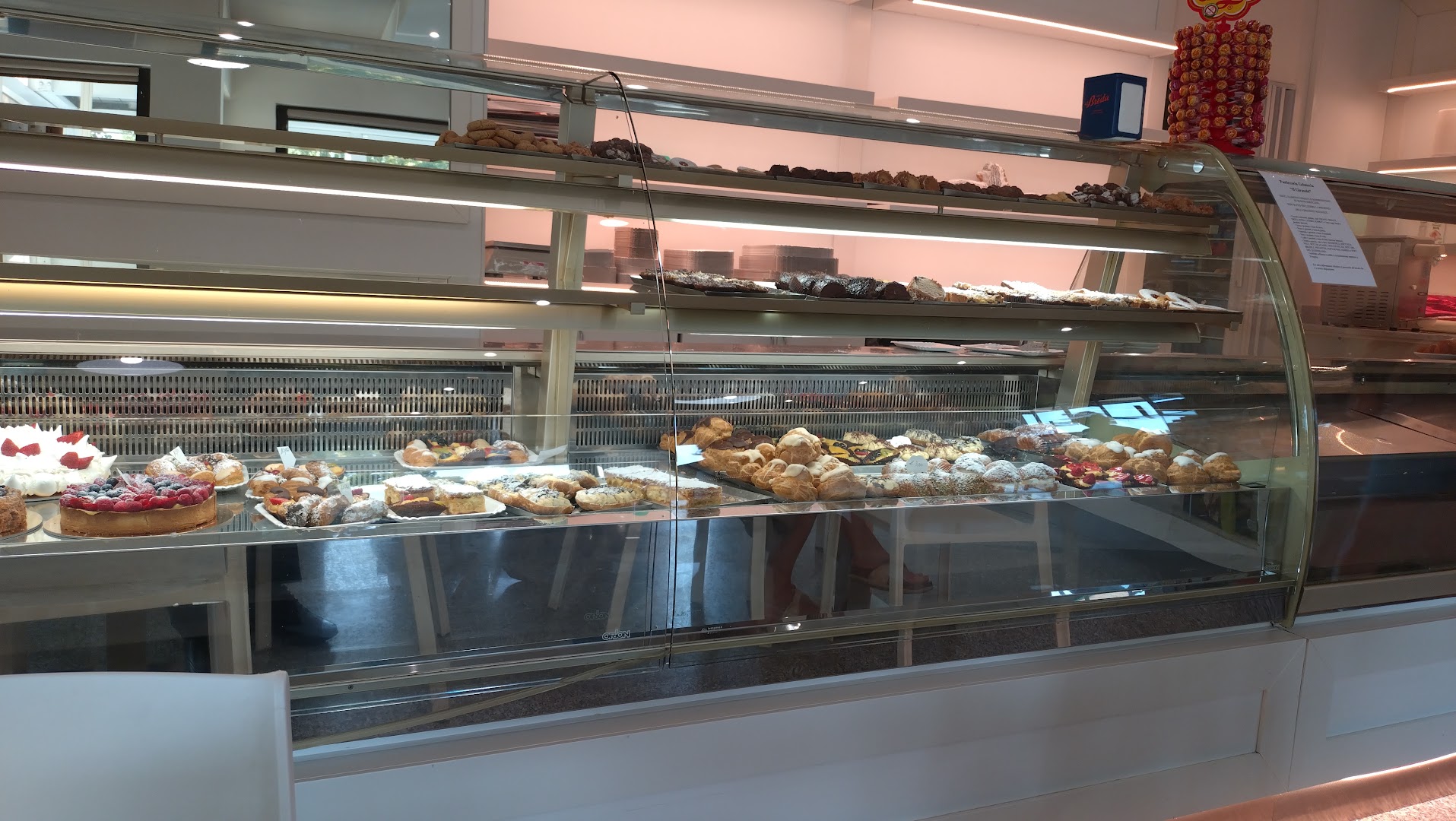 Pasticceria Gelateria Il Girasole Di Colombara Monica, Sovizzo