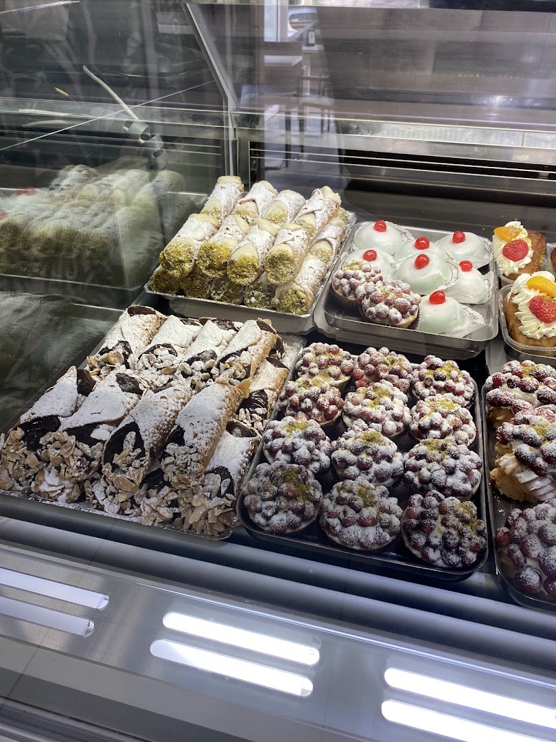 Pasticceria Gelateria La Bomboniera Dei Reale A. & R. S.R.L.