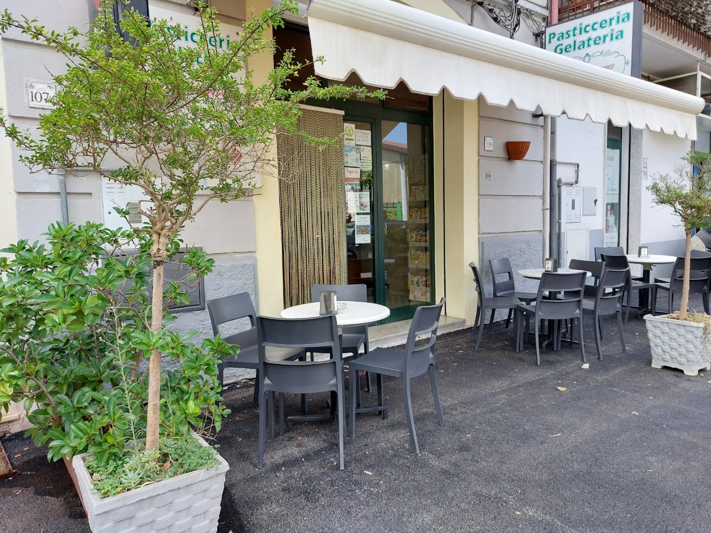 Pasticceria - Gelateria "L’Aurora"