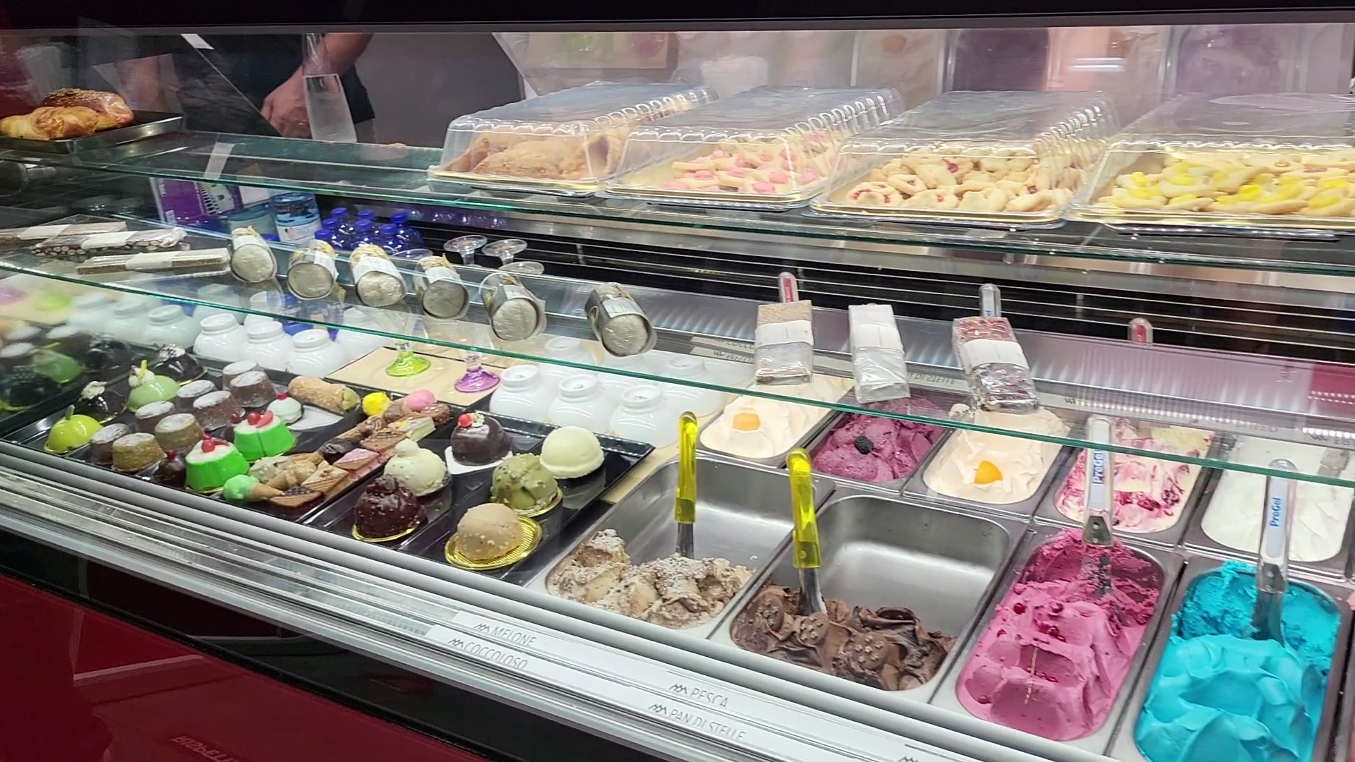 Pasticceria Gelateria Mangiafico - V.le Papa Paolo. Floridia