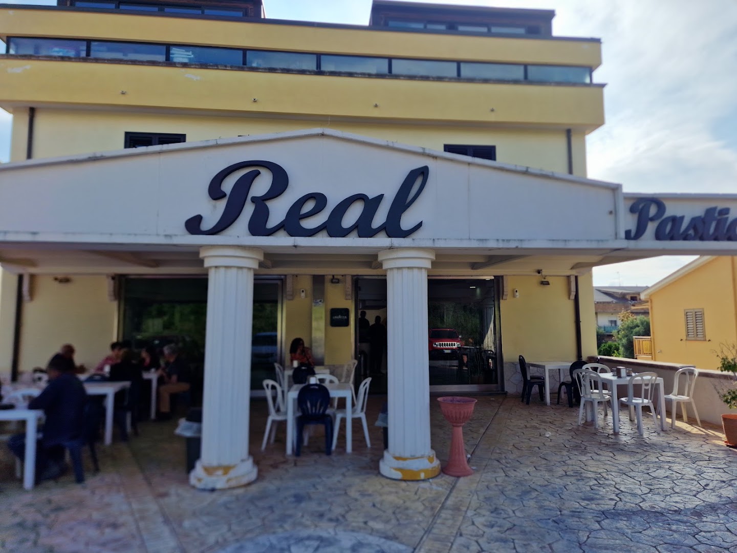 Pasticceria Gelateria Nuova Real