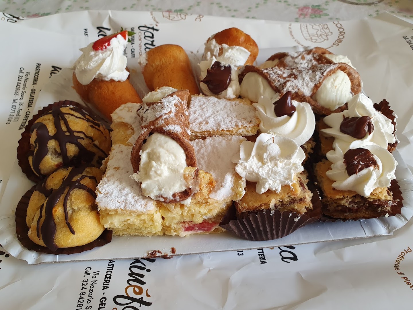 Pasticceria Kinéfarina, Fondi