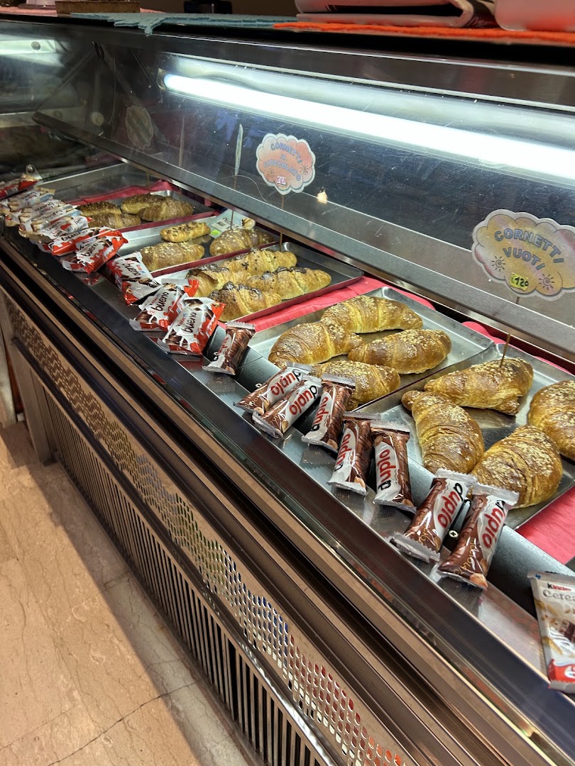 Pasticceria La Favorita Dei F.Lli Mancini Sdf