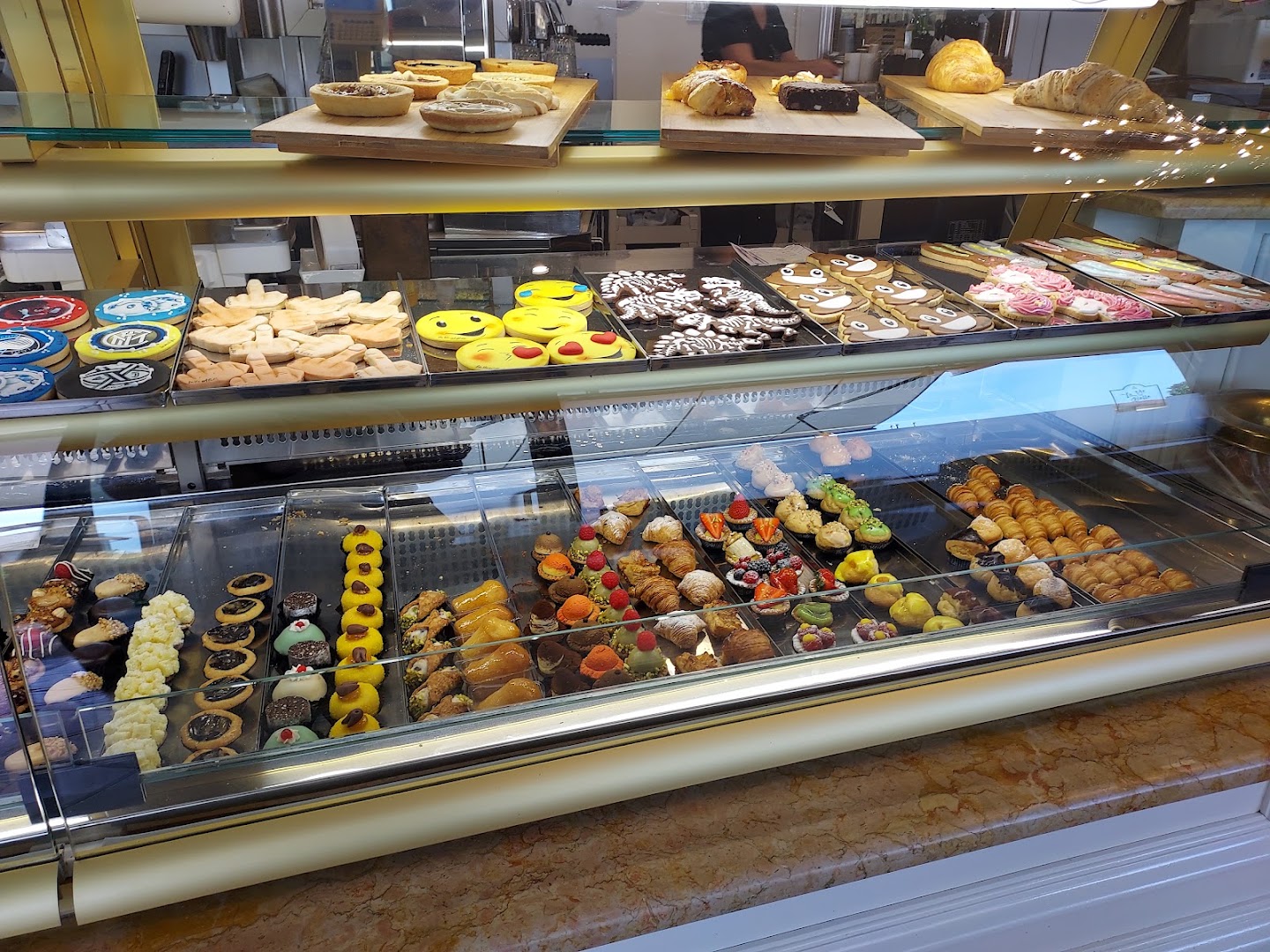 Pasticceria La Vie Est Belle