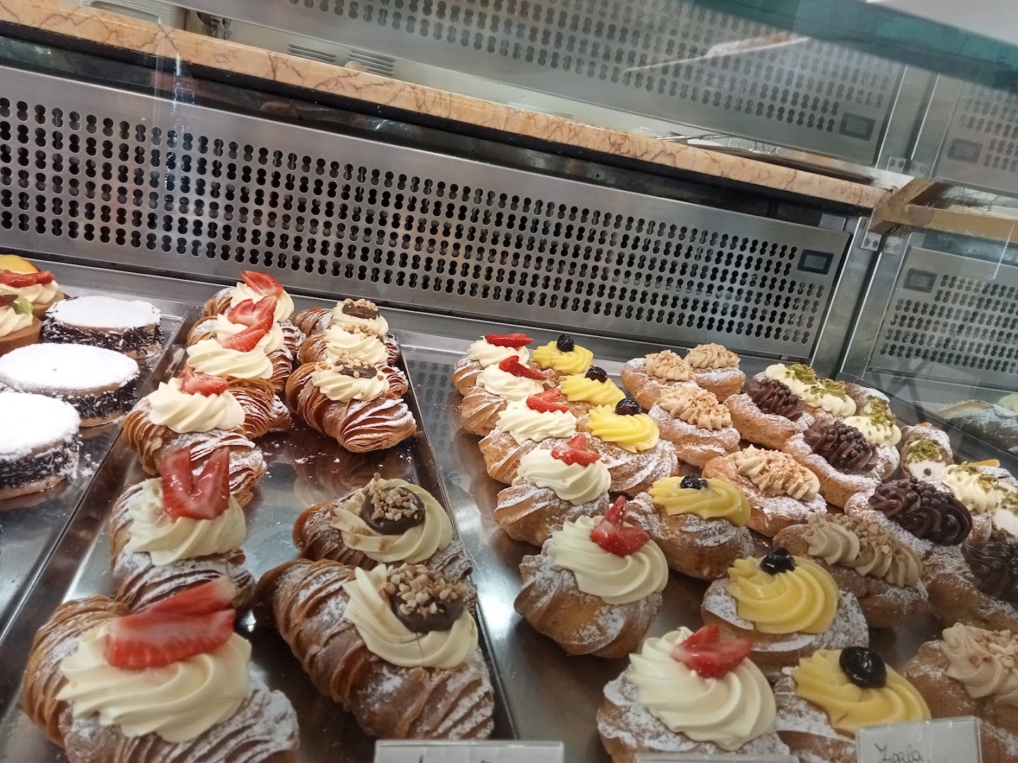 Pasticceria Le Plaisir Sas