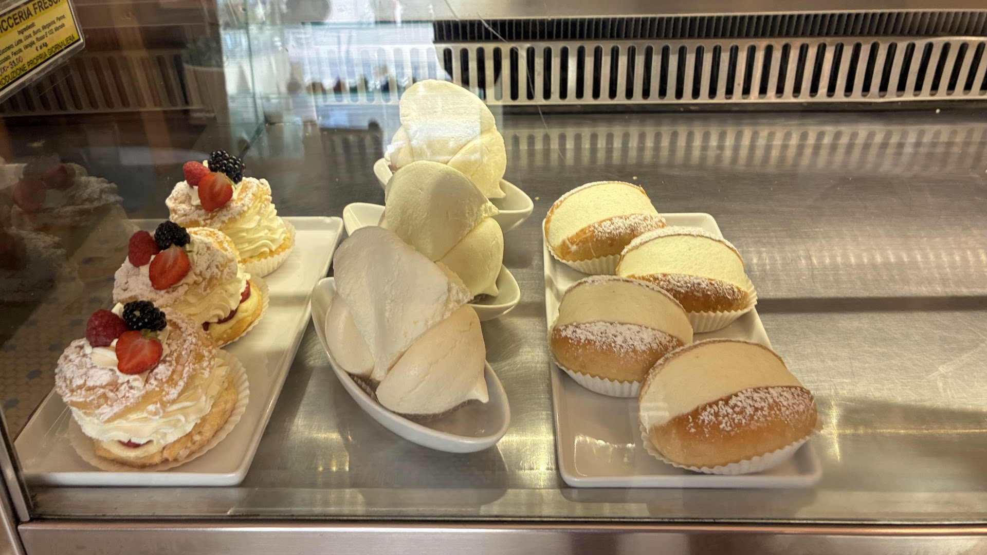 Pasticceria Martinotti Di Orvieto Carlo E Orvieto Sas, Diano Marina