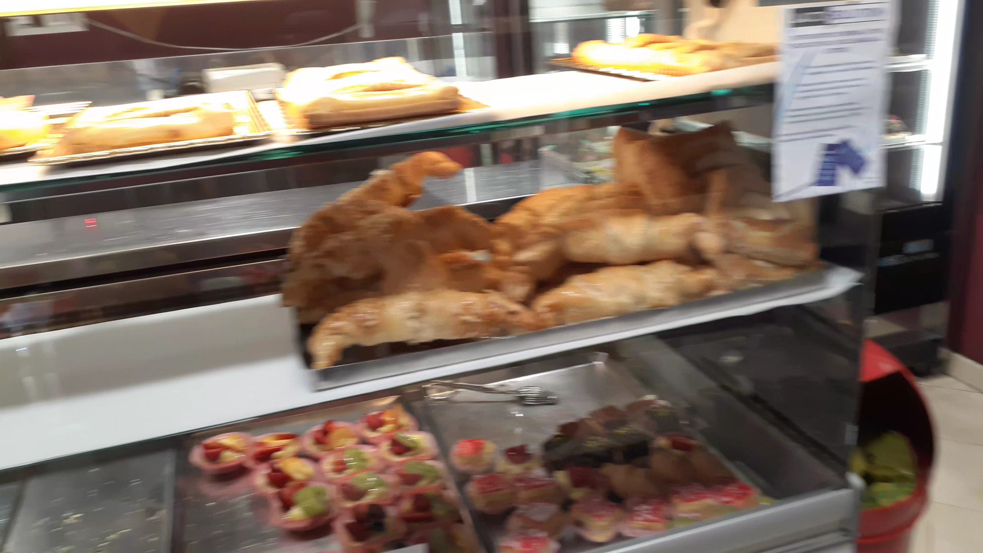 Pasticceria "Piazza Mazzini" di Casoni Roberto & C Snc (Ex Franco & Elio)