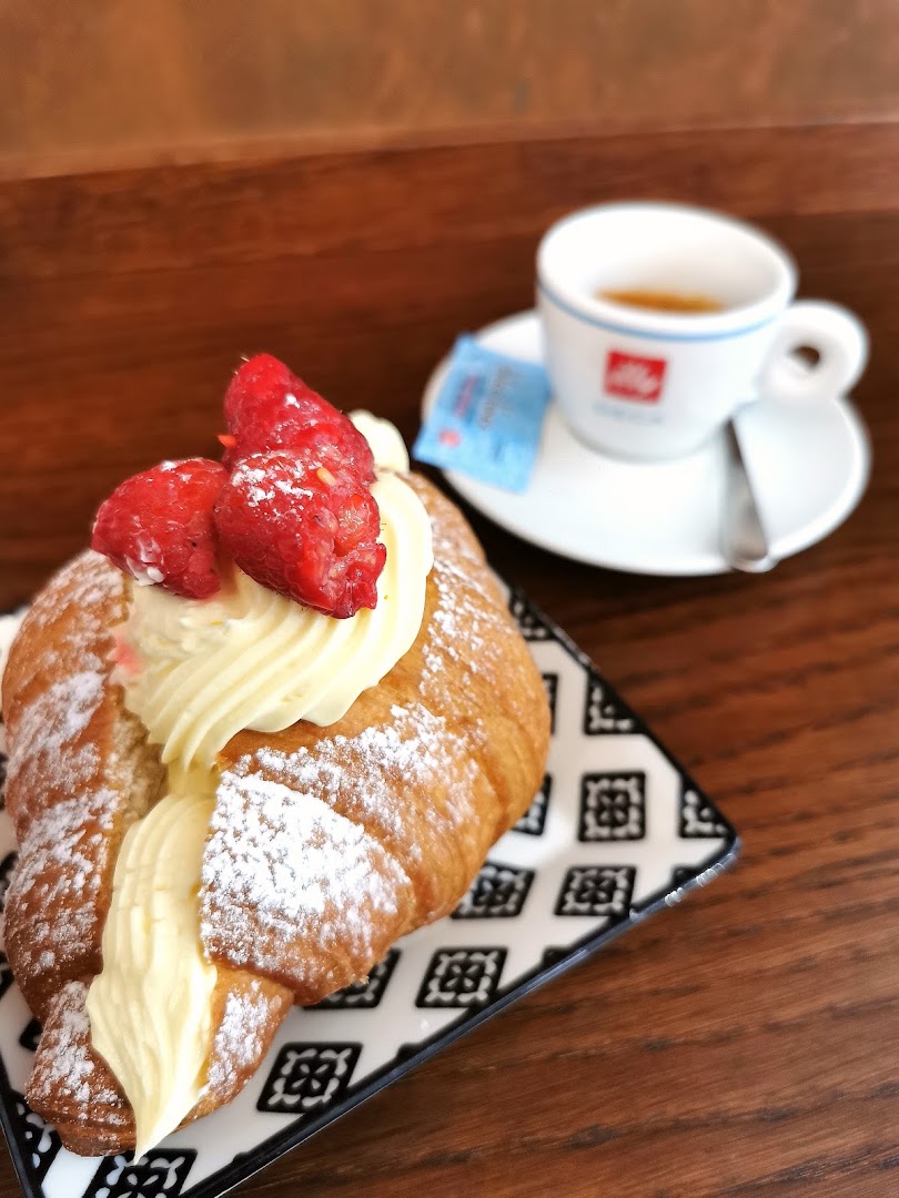 Pasticceria Pineta....Coffee & drink