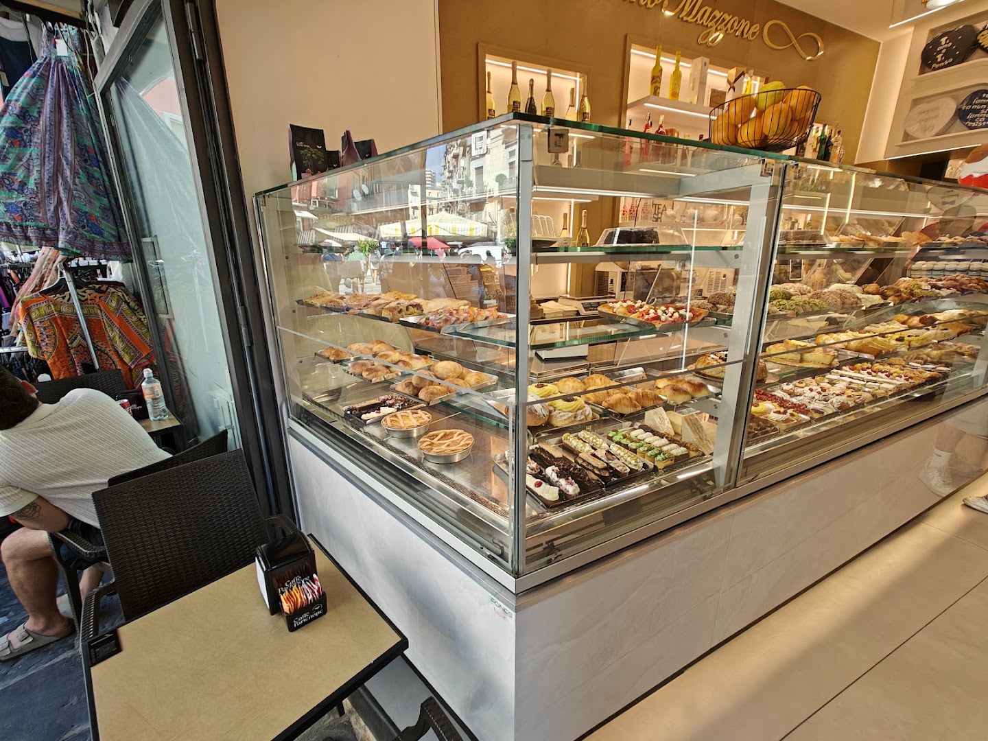 Pasticceria Rosticceria LoungeBar Luciano Mazzone, Napoli