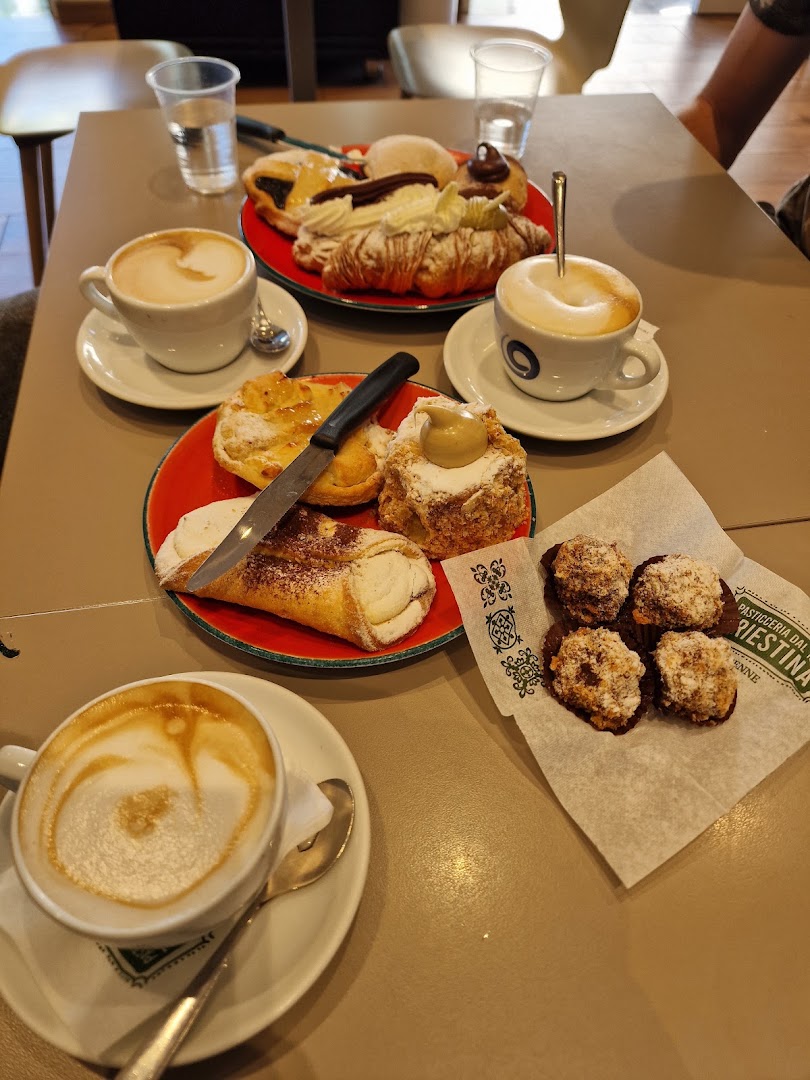 Pasticceria Triestina, Penne
