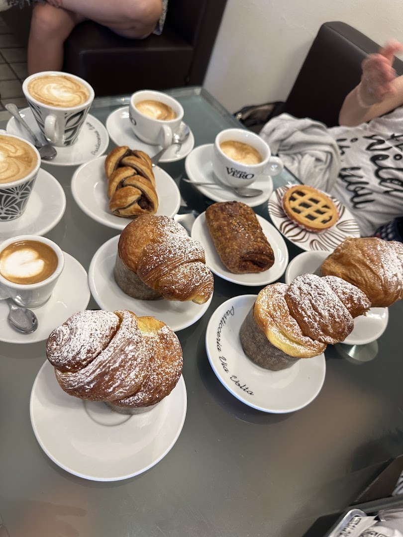 Pasticceria Via Volta, Prevalle