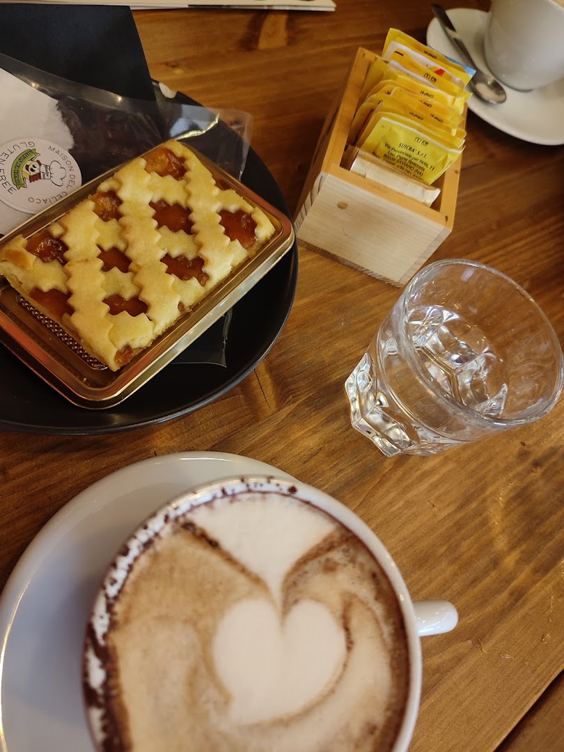 Pausa Caffé: cocktail and Wine bar