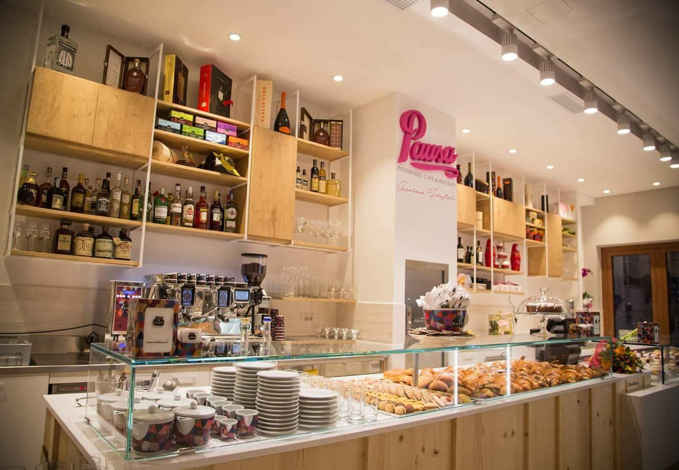 Pausa Patisserie, Café & Bistrot