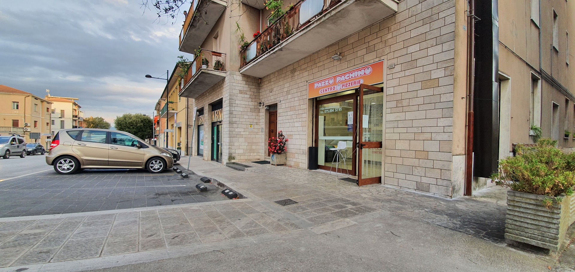 Pazzo Pachino Centro Pizzerie Todi