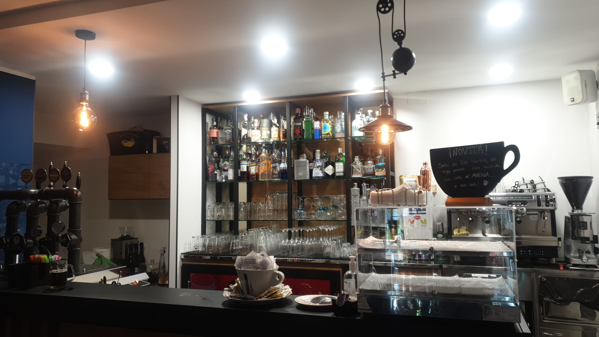 Pentria - Bar Food Wine
