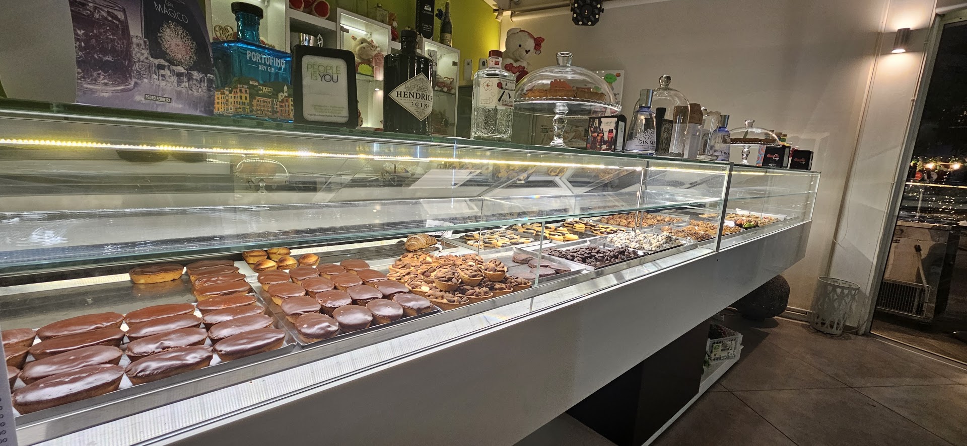PEOPLE • Ristobar & Pasticceria, Soleto