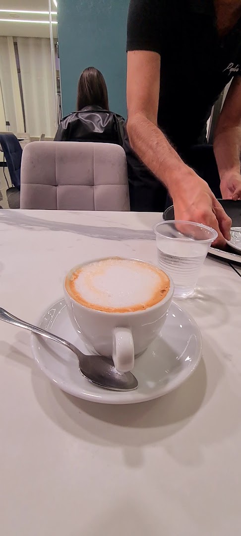 People's Cafè, Baiano