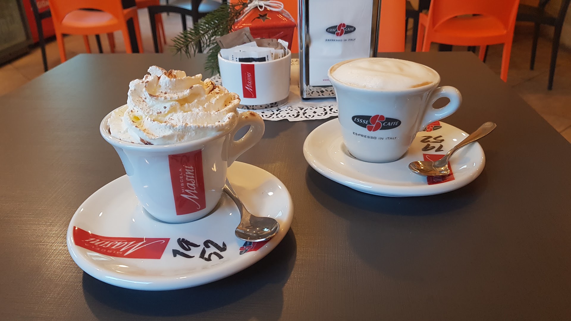 Pepe Rosa cafè, Farini