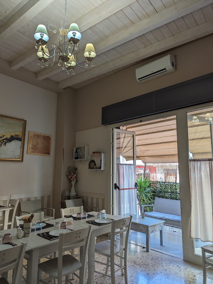 Peperosa Cafè Bistrot, San Giovanni Gemini