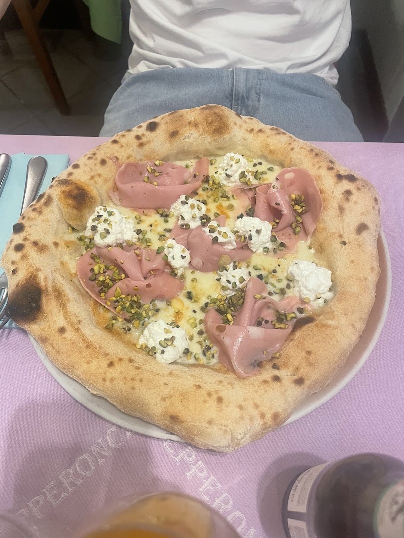 Pepperoncino - Ristorante pizzeria napoletano, Modena