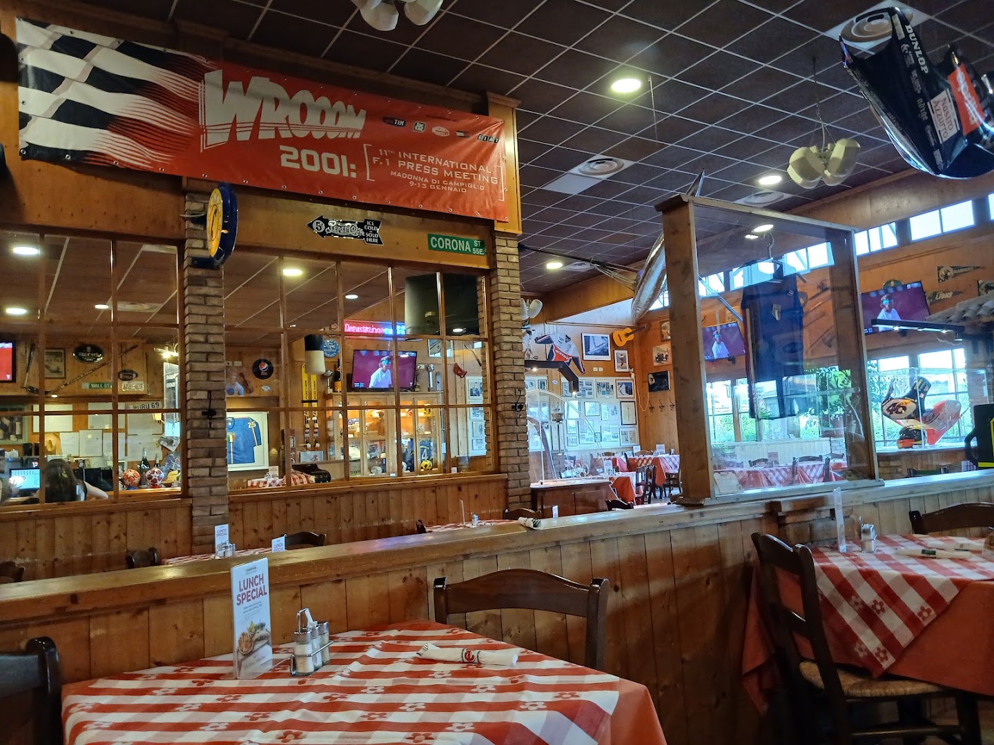 Pepperone Restaurant & Sports Cafè