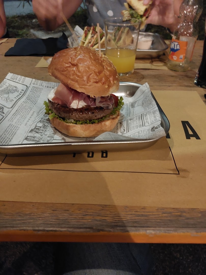Periferia Pub