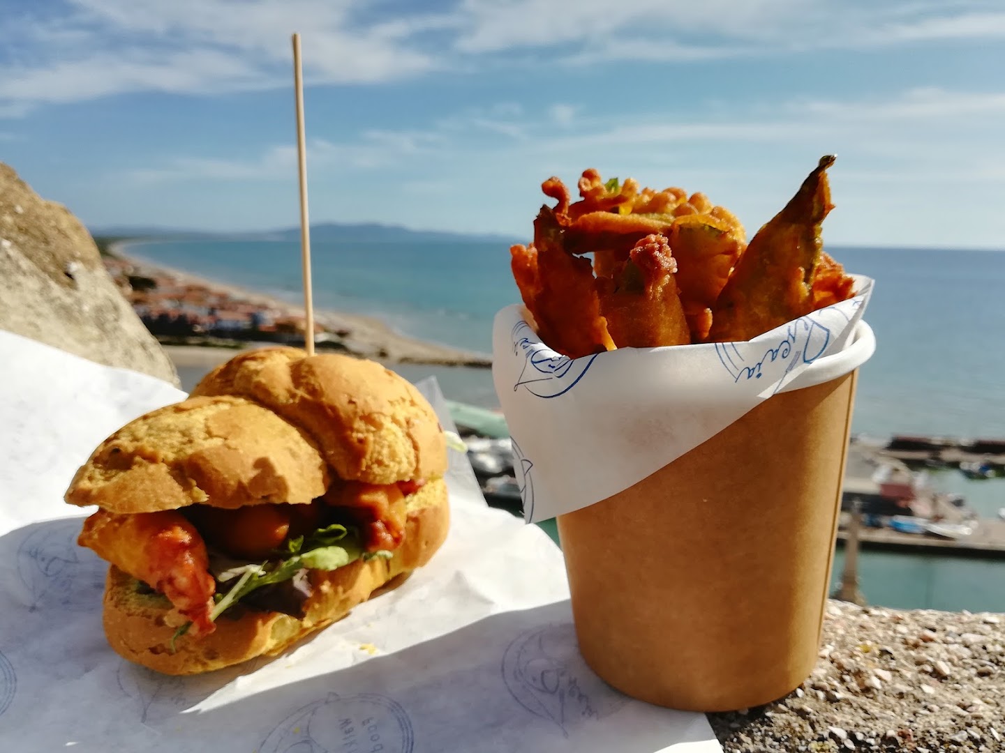 Pescaia Walking Food