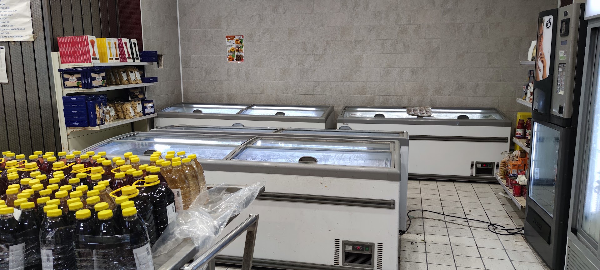 Pescheria Da Enzo Mercato del Pesce da Enzo Basile, Taranto