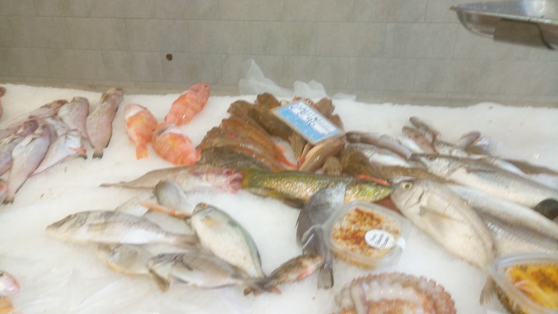Pescheria Da Enzo Mercato del Pesce da Enzo Basile
