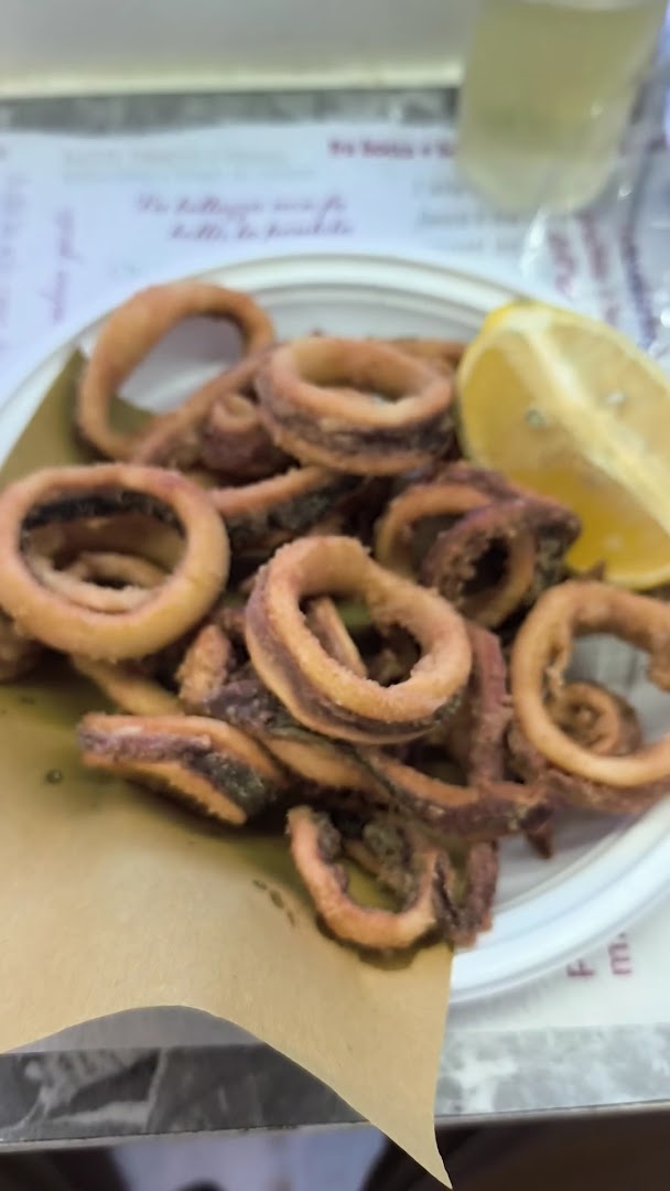 Pescheria Friggitoria il corallo del mare