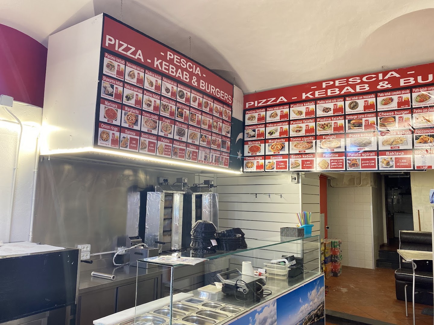 PESCIA PIZZA KEBAB E HAMBURGER
