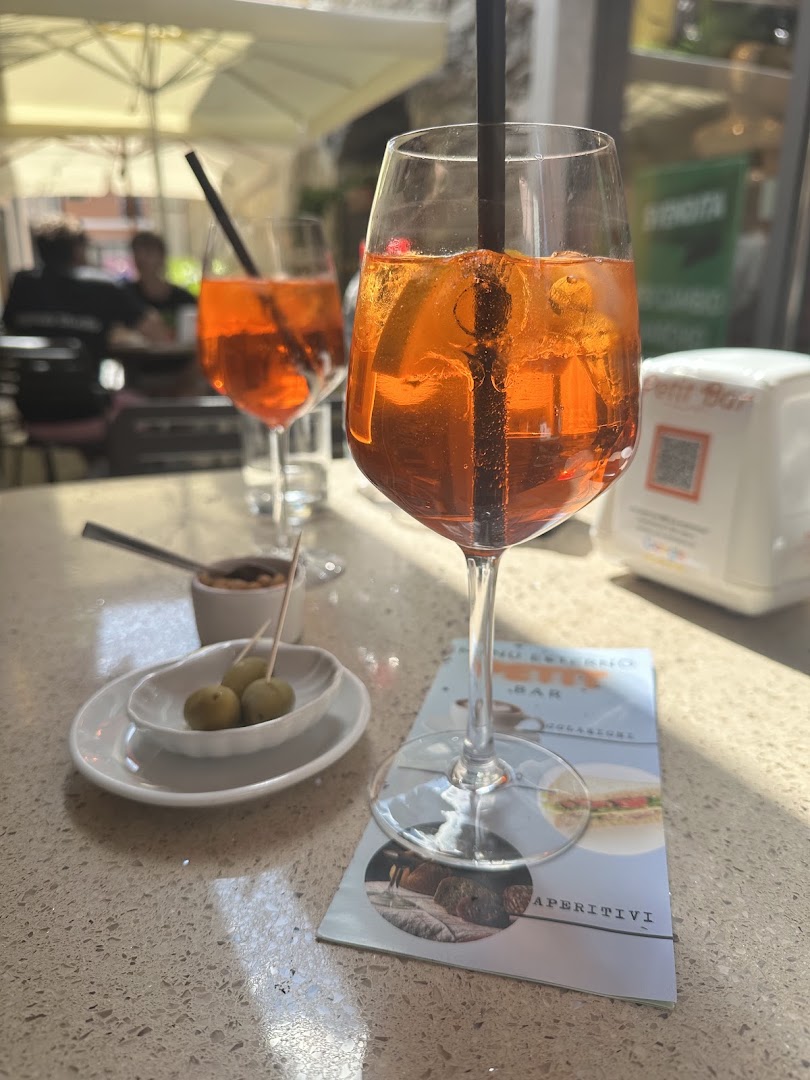 Petit Bar
