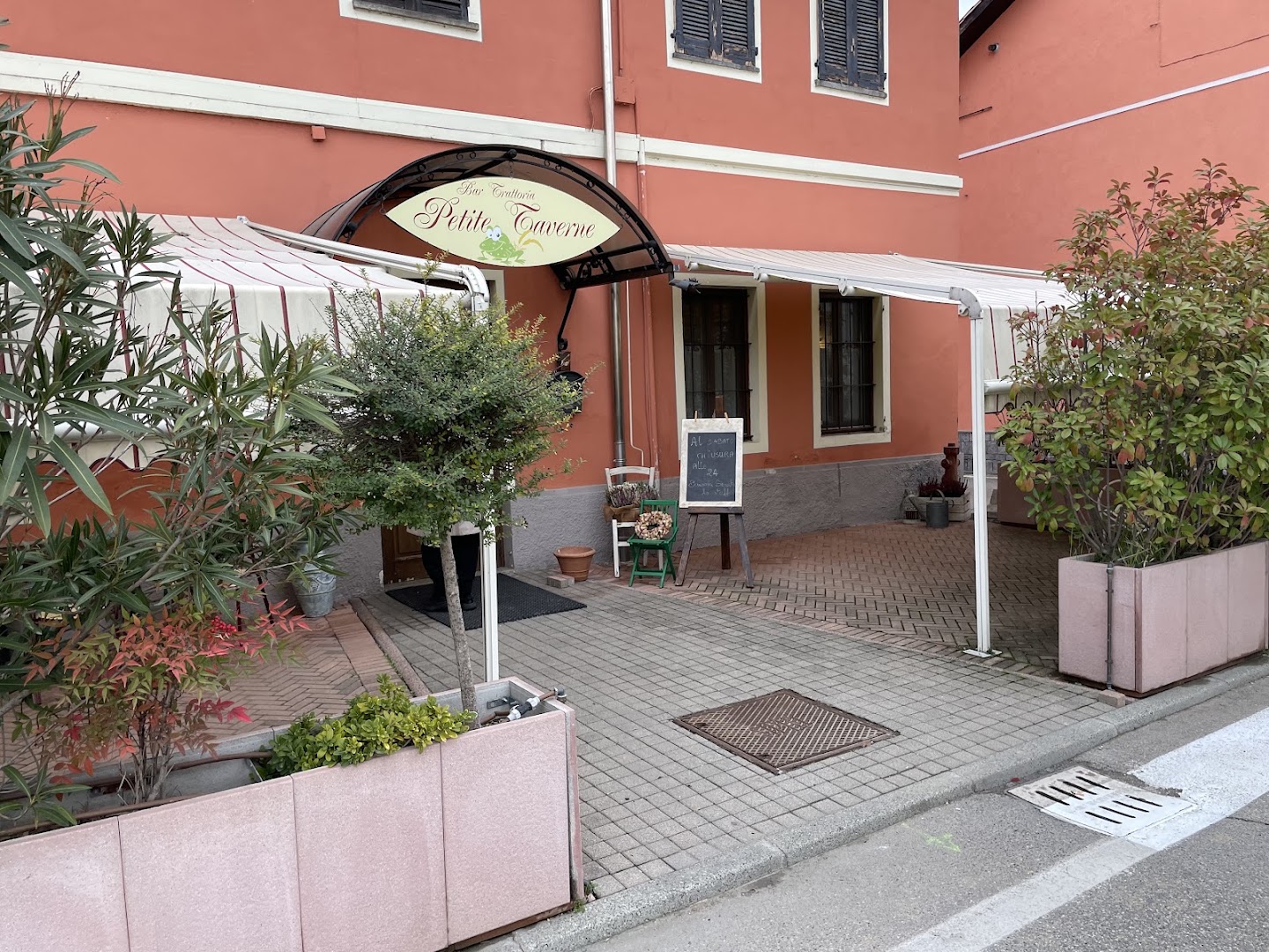 Petite Taverne