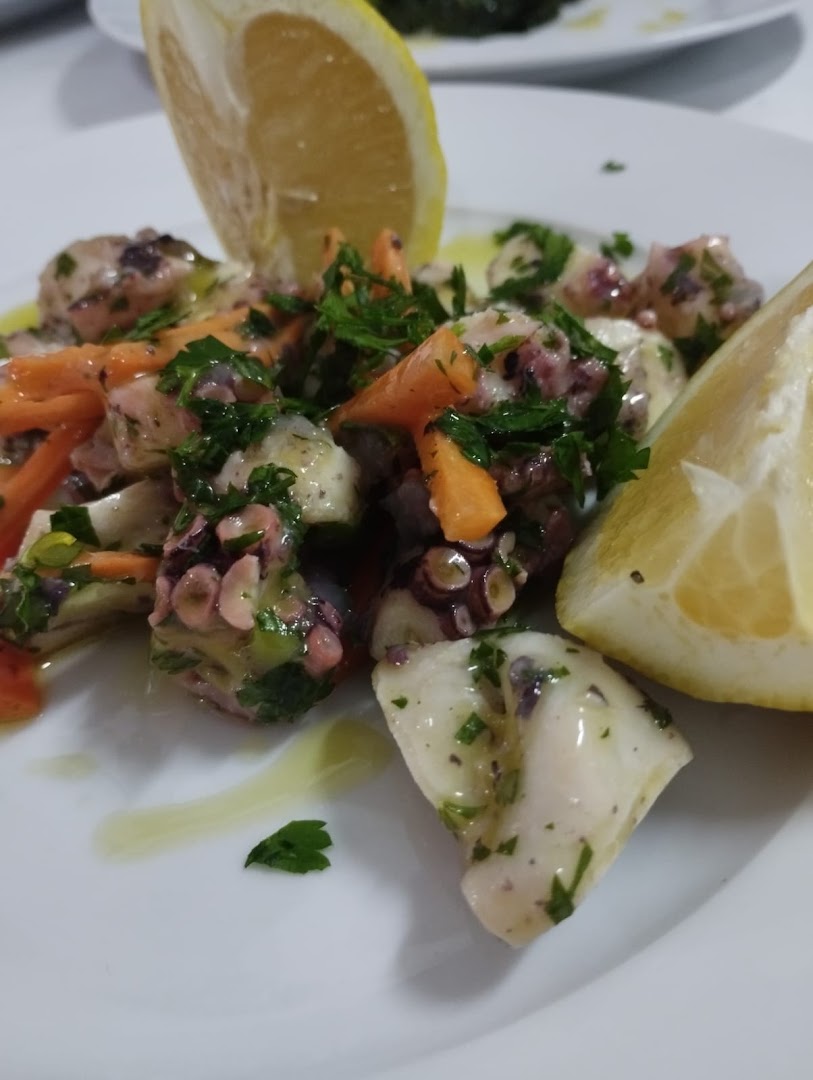 Pettirosso Iemboli. Ristorante Pizzeria Ricevimenti