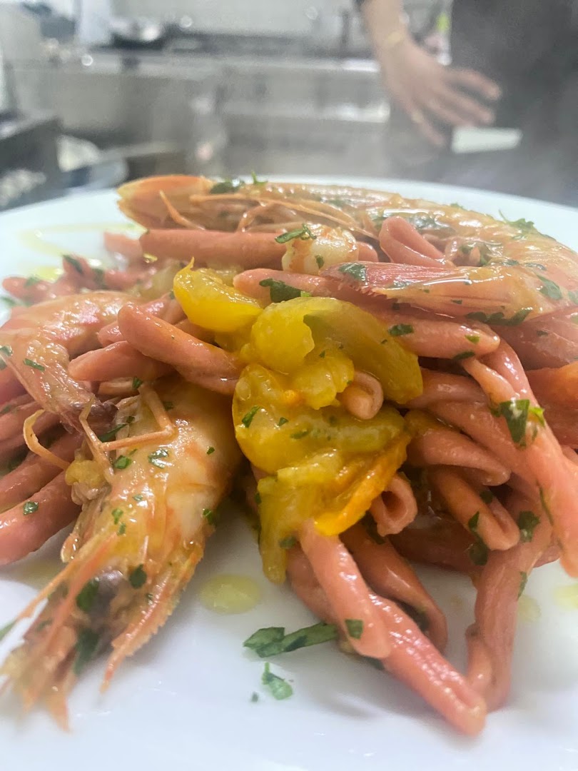 Pettirosso Iemboli. Ristorante Pizzeria Ricevimenti
