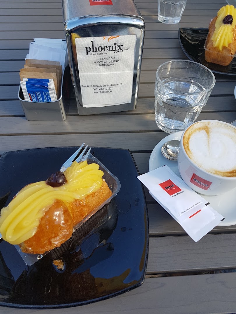 Phoenix lounge risto bar