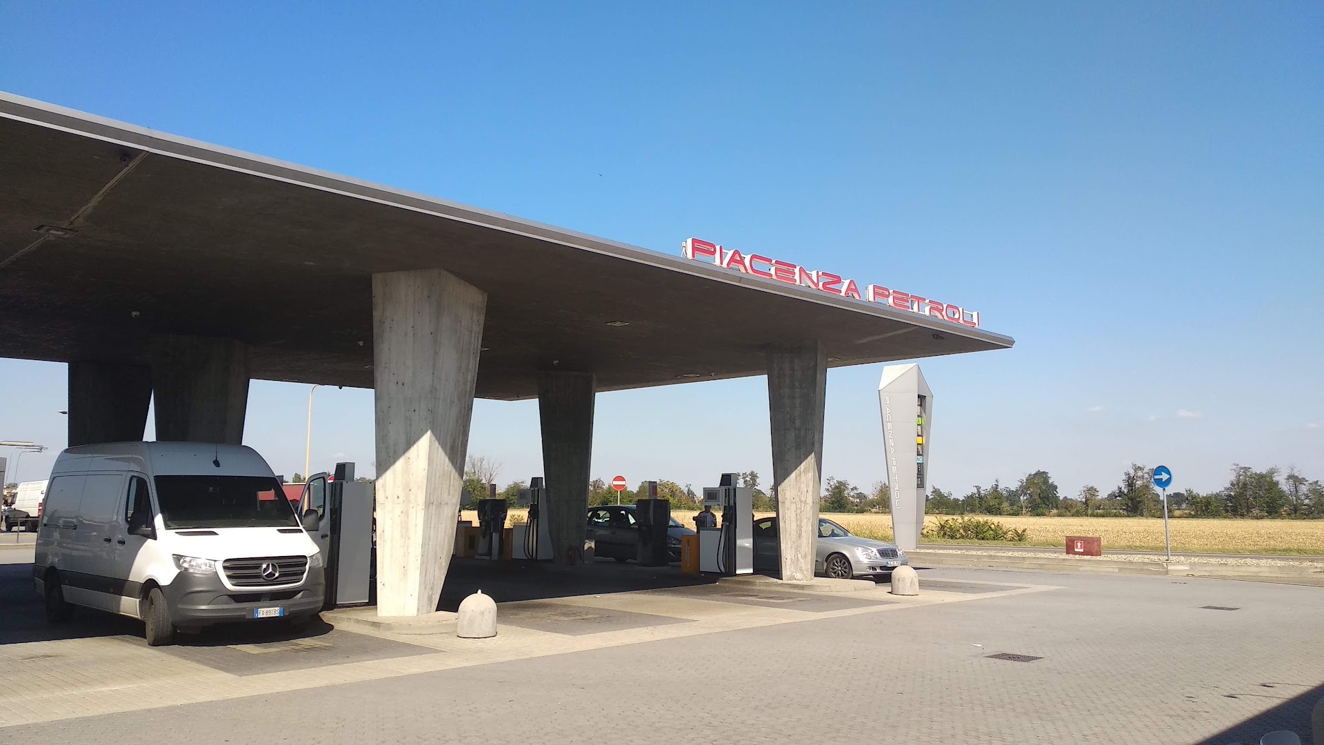Piacenza Petroli - Piacenza, Piacenza
