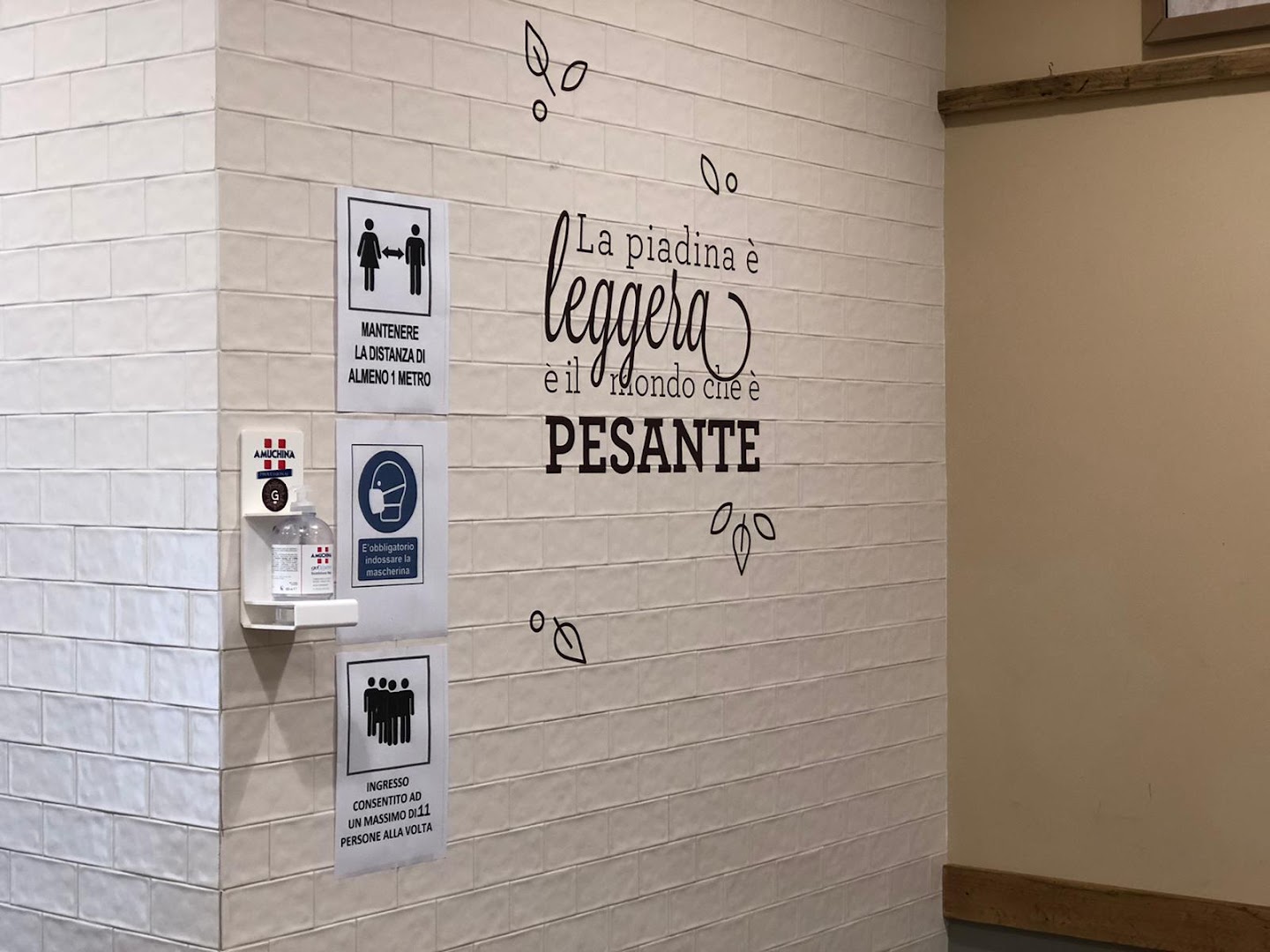 Piadineria Giangusto - The wow side (ex Centro Leonardo)