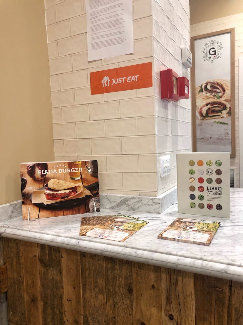 Piadineria Giangusto - The wow side (ex Centro Leonardo)