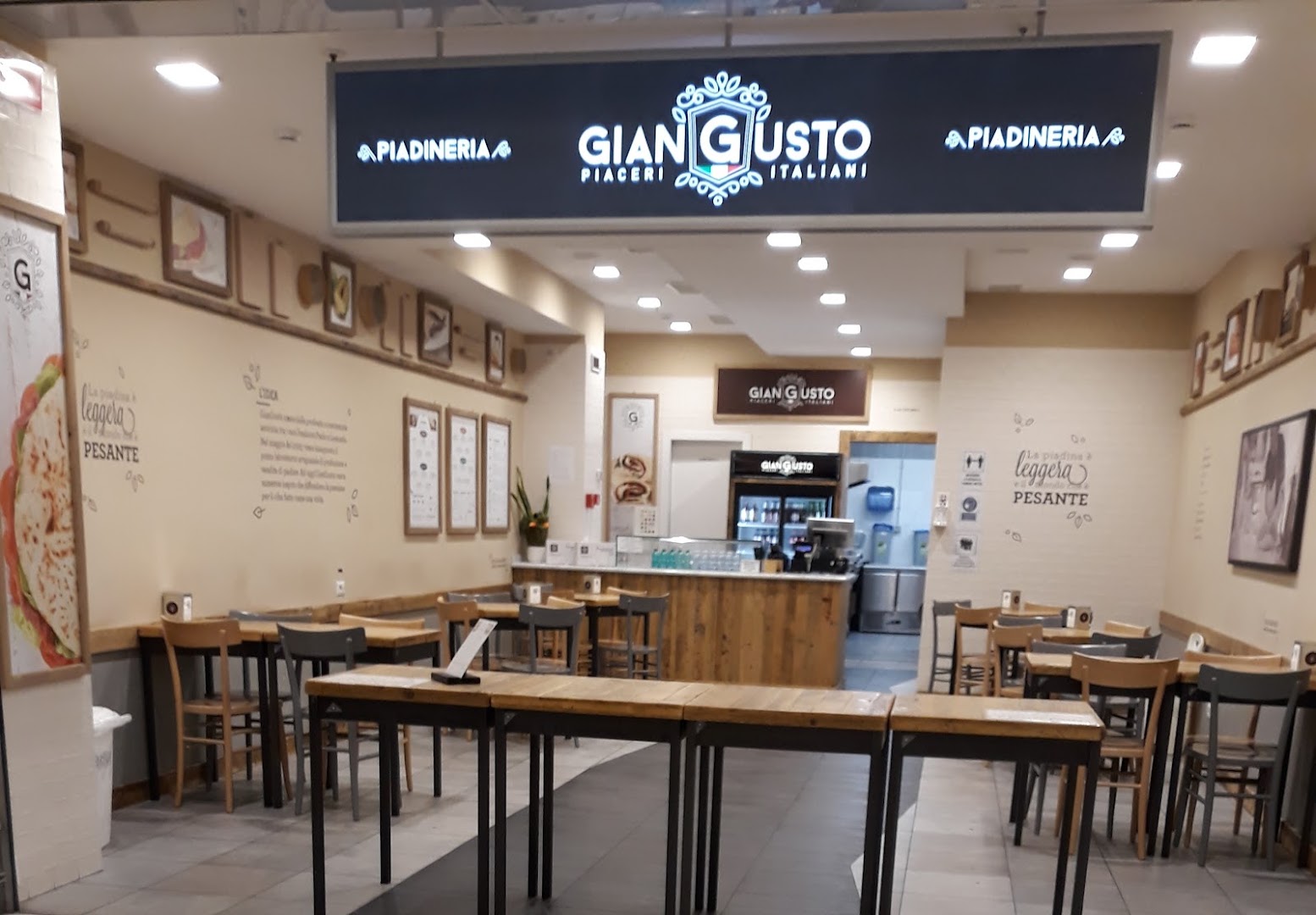 Piadineria Giangusto - The wow side (ex Centro Leonardo)