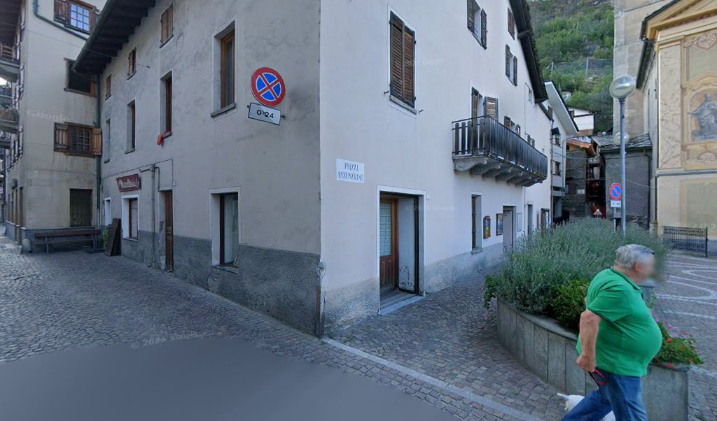 Piazza Assunzione, 5
