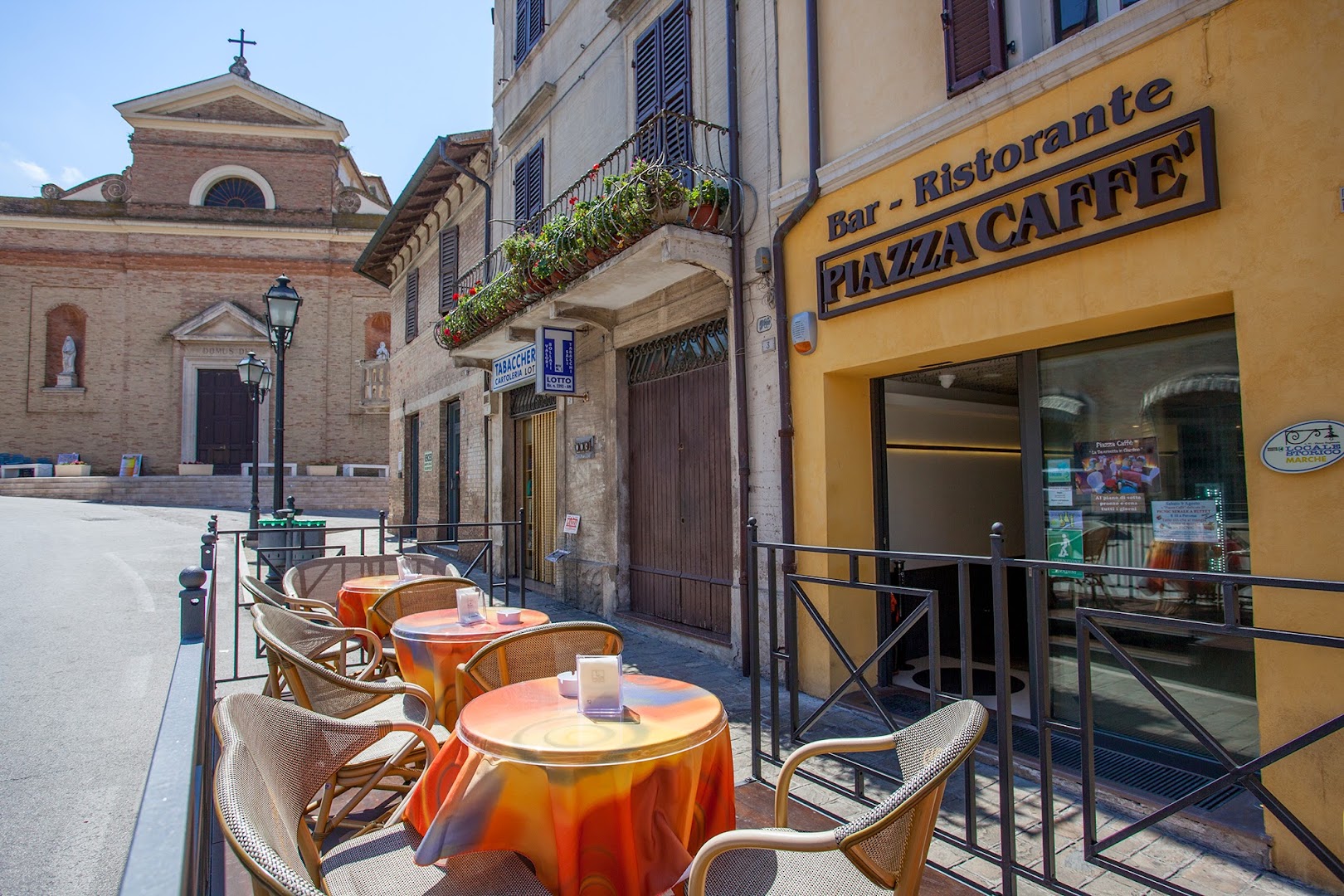 Piazza Caffè - Bar Ristorante Gelateria