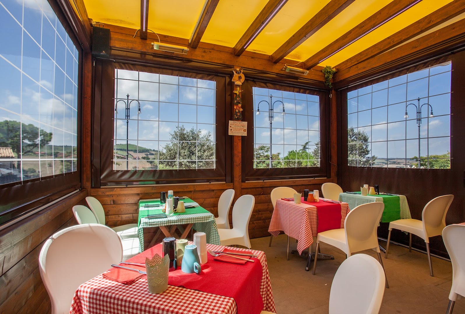 Piazza Caffè - Bar Ristorante Gelateria