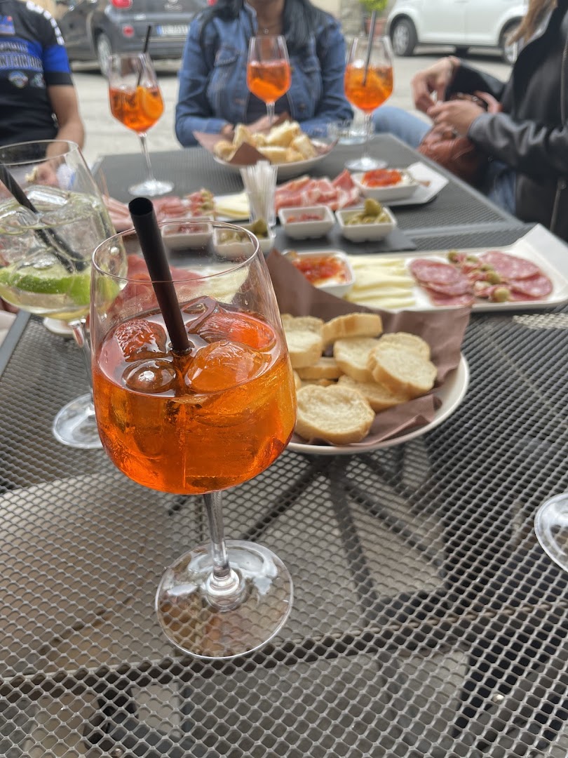 Piazza Caffè, Frassinoro