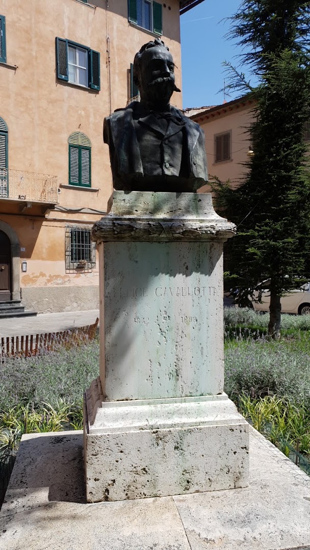 Piazza Cavallotti