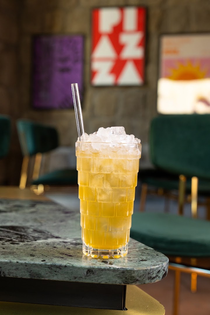 Piazza Cocktail Bar