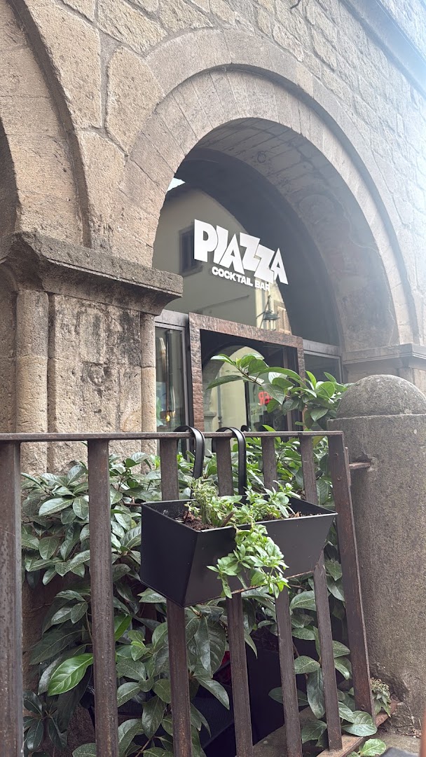 Piazza Cocktail Bar