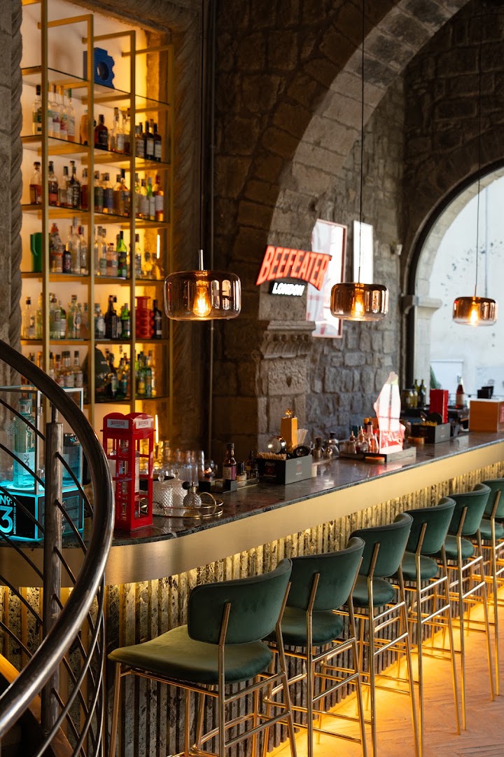 Piazza Cocktail Bar