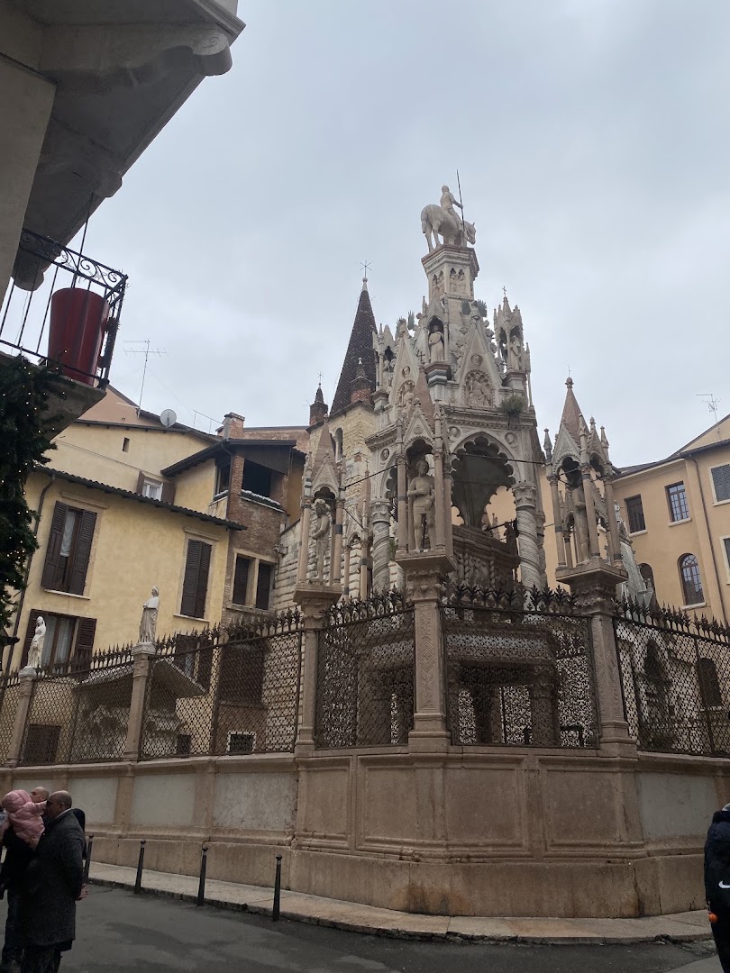 Piazza dei Signori, Verona